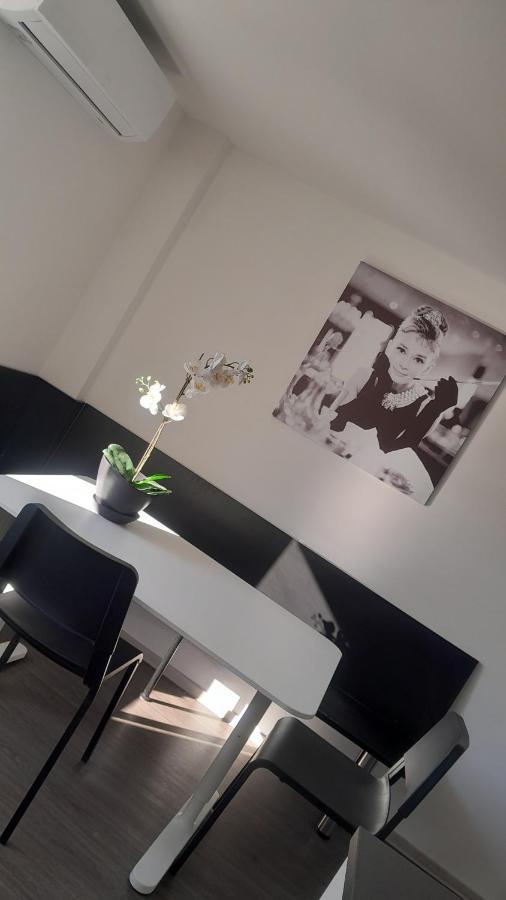 Apartma Ana Koper Bagian luar foto